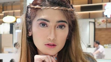 img-title Usai Sebut Wajah Lesti Kejora Boros. Revi Mariska Diisukan Meninggal