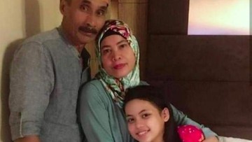 PESAN HARU PUTRI DA UNTUK MENDIANG IBUNDA
