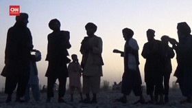 VIDEO: Momen Taliban Menari Sambil Nikmati Matahari Terbenam