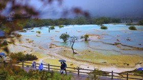 FOTO: Danau 'Dunia Peri' di Huanglong