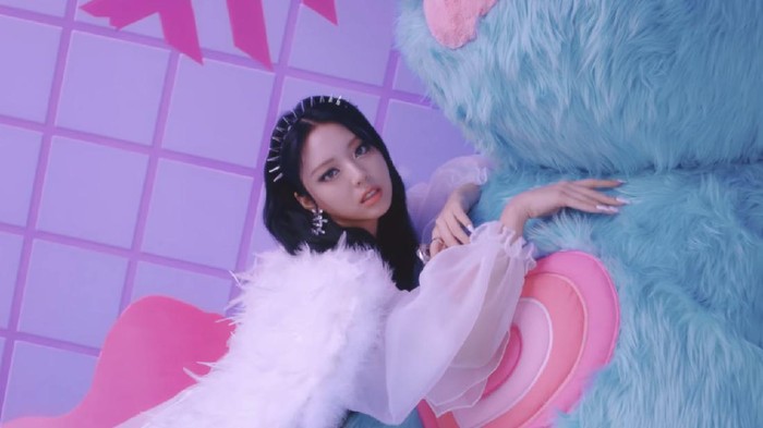 Elegan Banget, Deretan Idol K-Pop Perempuan Berikut Disebut Netizen Bak Putri Kerajaan