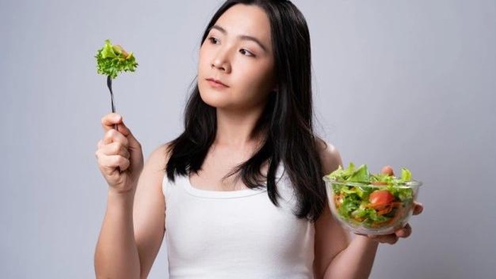 Selain Bayam, Ini 5 Sayuran yang Sebaiknya Tidak Dimakan dalam Kondisi Mentah