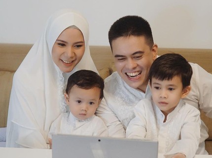 7 Potret Bahagia Cynthia Ramlan Usai Cerai dari Vicky Nitinegoro, Sambut Anak Ketiga