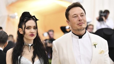 Nama Anak Bungsu Elon Musk dari Grimes Berubah Jadi Simbol