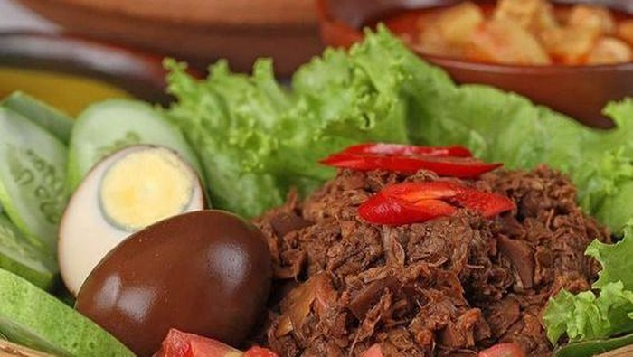 Tak Hanya Gudeg Yu Djum, Ini 4 Gudeg Legendaris Wajib Icip di Yogyakarta!