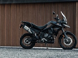 Triumph Luncurkan Motor Edisi Spesial James Bond, Hanya Diproduksi 250 Unit