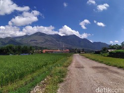 Geger Gemuruh Misterius di Gunung Guntur
