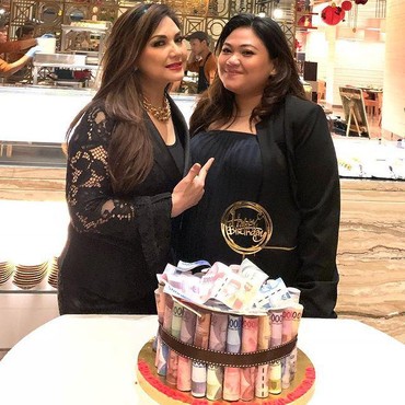 Olivia Nathania Hadiri Pemeriksaan Dalam Kondisi Masih Sakit?