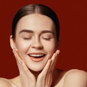 Dari Stick hingga Powder, Berikut Inovasi Sunscreen Lokal Terbaru yang Praktis Dibawa ke Mana Saja!