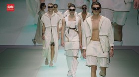 VIDEO: Emporio Armani Rayakan 40 Tahun di Milan Fashion Week