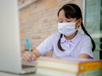 Sekolah Dilarang Beri Libur Khusus Nataru, Siap-siap di Rumah Saja Bun