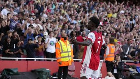 FOTO: Hajar Tottenham, Arsenal Penguasa London Utara