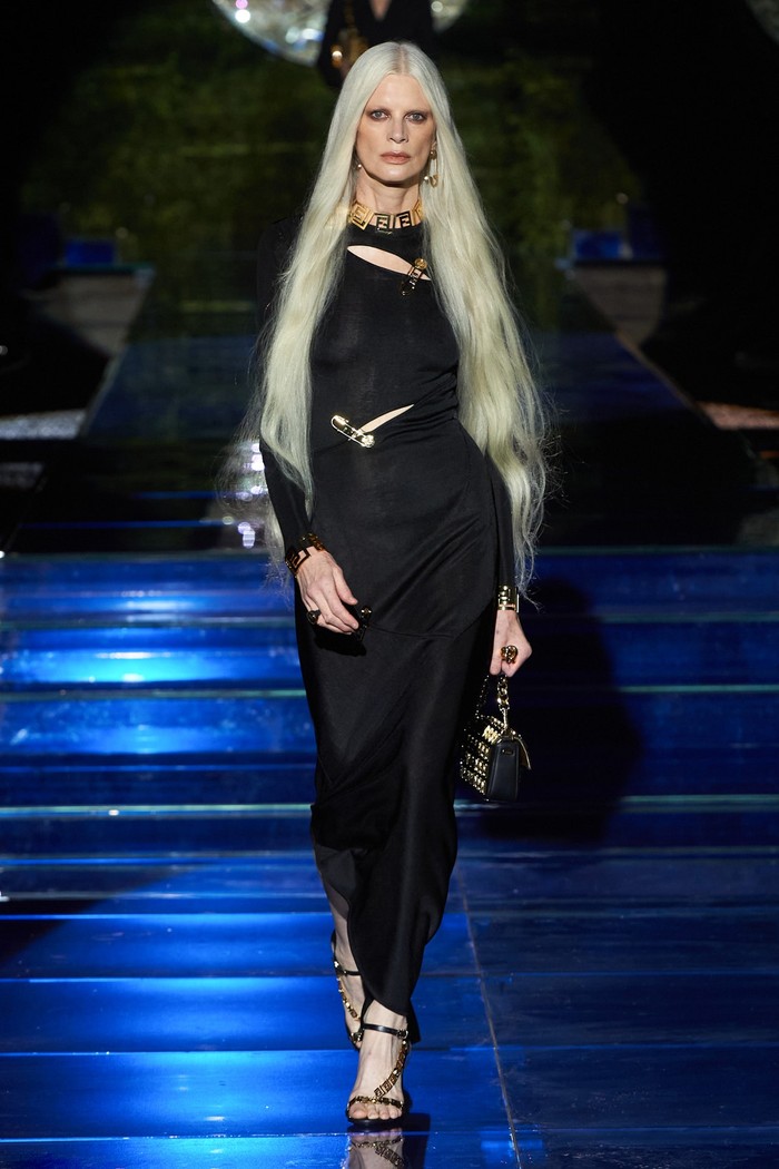 The show was opened by the action of 56-year-old supermodel Kristen McMenamy who is known for her edgy character when acting on the runway. Photo: Daniele Schiavello / Gorunway.com
