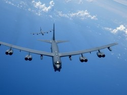 Jet China-Pesawat Pengebom AS Nyaris Tabrakan di Laut China Selatan!