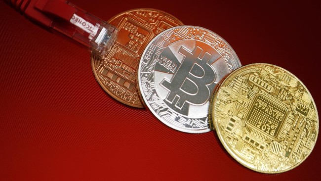 Harga kripto terpantau kompak turun pada perdagangan Jumat (28/10) pagi. Bitcoin turun 2,37 persen dalam 24 jam terakhir menjadi US.270 per koin.