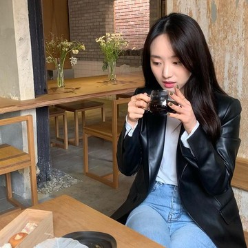 img-title Inspirasi OOTD Girlfriend Material Ala Aktris Korea, Simpel dan Classy!
