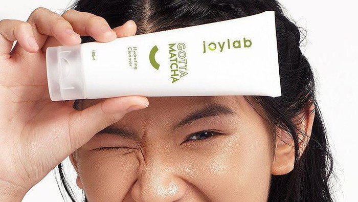 Facial Wash dengan Kandungan Matcha, Solusi Kulit Bebas Jerawat dan Tetap Terhidrasi