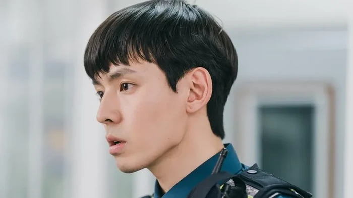 Aktor Kang Hyung Suk, Pemeran Polisi Ganteng di Hometown Cha Cha Cha Aktor Kang Hyung Suk, Pemeran Polisi Ganteng di Hometown Cha Cha Cha