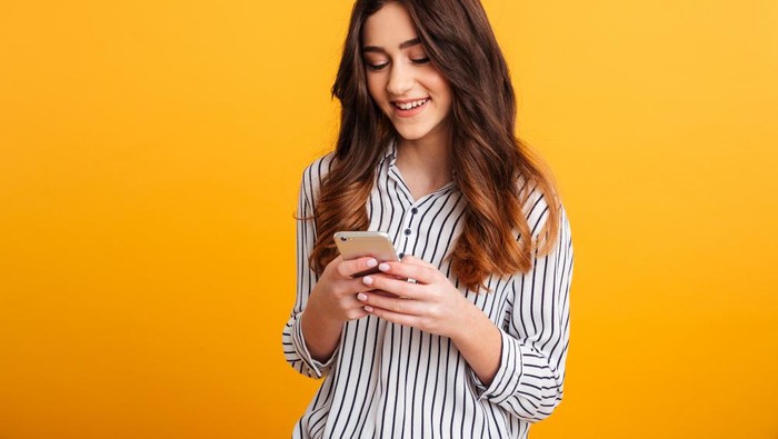 Kalau Ingin Pesanmu Cepat Dibalas Dosen, Sebaiknya Hindari Waktu-waktu Berikut, Ya!