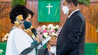 <p>Prosesi pernikahan Joy Tobing dilakukan secara bertahap. Setiap acara digelar dengan mengikuti protokol kesehatan. (Foto: Instagram @joydestinytobing)</p>