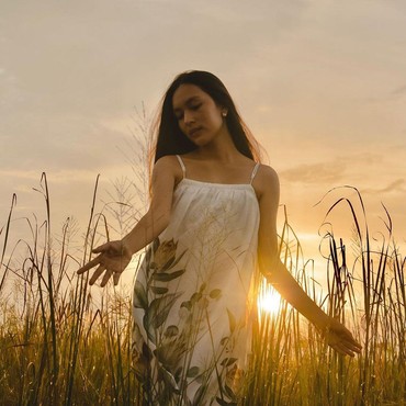 Lirik Lagu Terlalu Sayang - Shanna Sahnnon