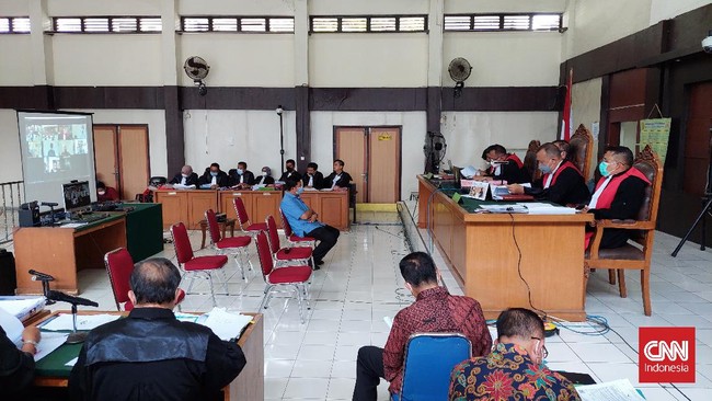 Jaksa menyebut tuntutan yang tinggi diberikan karena yang dikorupsi adalah rumah ibadah dan para terdakwa tidak mengakui perbuatannya..