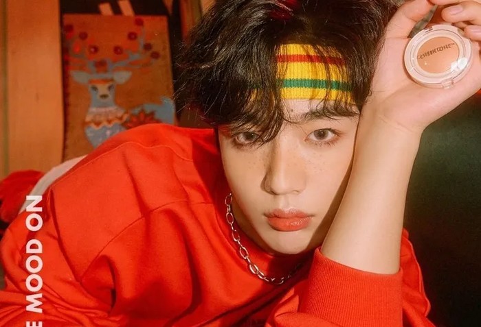 Auto pangling! Kim Yohan 'Wei' sukses bikin penggemar ternganga karena visualnya yang semakin menawan ketika menggunakan blush dari 'TONY MOLY' / foto: Tonymoly Official