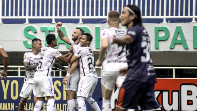 Penyerang Bali United, Ilija Spasojevic yang tampil bagus di Liga 1 2021 tak masuk skuad Timnas Indonesia di Piala AFF 2020 (2021).