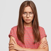 Zodiak Hari Ini: 5 Tips Menaklukkan Perempuan Libra Saat Bad Mood, Kasih Kado Salah Satunya!