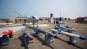 FOTO: Melirik Kecanggihan Drone dan Jet Tempur China