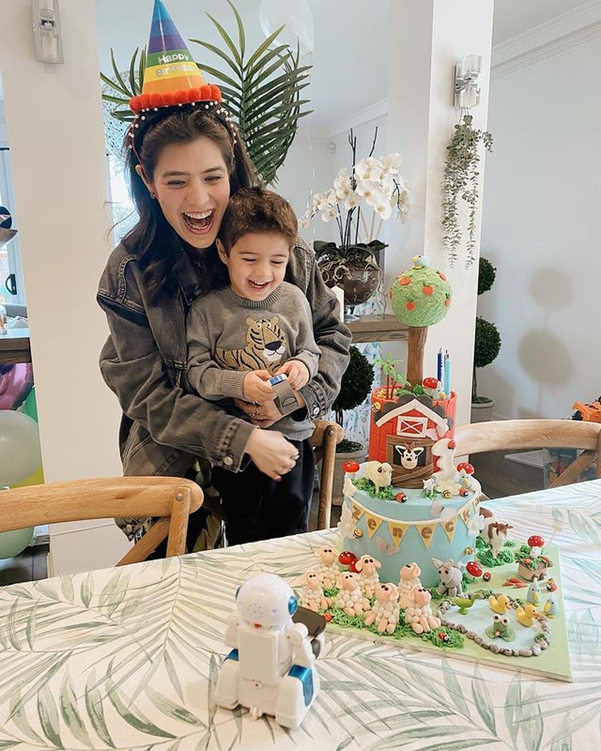 Carissa Puteri baru saja merayakan ulang tahun putra bungsunya&comma; Zenecka Acana Naif yang ke 3 tahun&period; Yuk intip potretnya&excl;