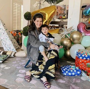 Intip Potret Carissa Puteri Rayakan Ultah Putra Bungsu ke-3 di Australia