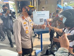 Mulai Hari Ini Masuk Kantor Polisi Wajib Aplikasi PeduliLindungi