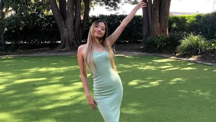 Kemenangannya itu juga akan menjadikannya wakil Australia di kontes dunia Miss Earth 2021, yang rencananya diadakan akhir tahun ini. Phoebe yang berasal dari New South Wales, Australia, otomatis menjadi penerus Miss Earth Australia 2020, Brittany Dickson. /Foto: Instagram @phoebesoegiono