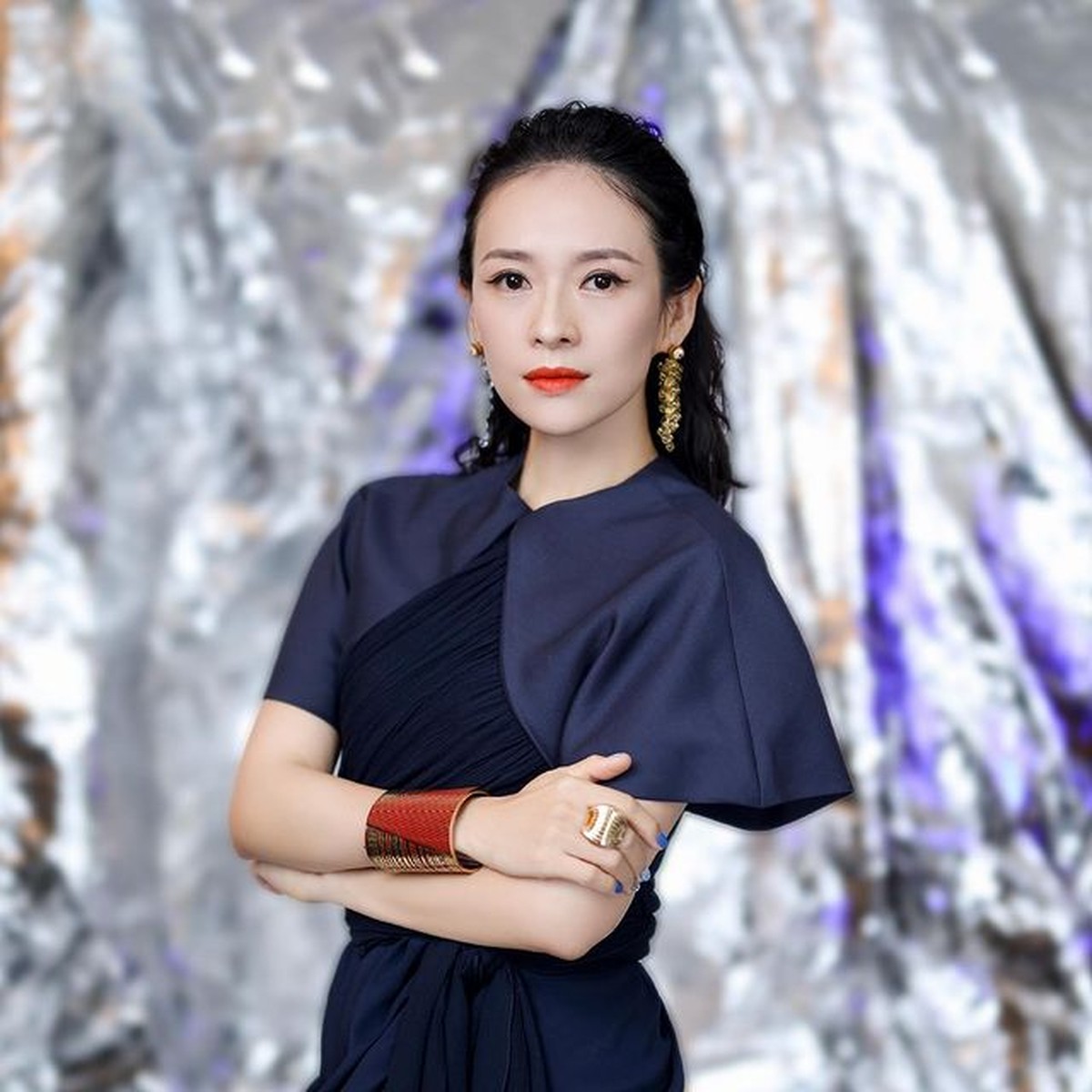 Nama aktris sukses asal Tiongkok&comma; Zhang Ziyi tak lepas dari gosip dan skandal seks sang suami&period; Yuk kita intip potretnya&excl;