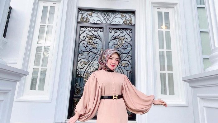 Shella Saukia