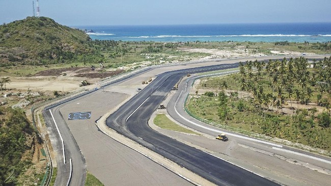 Sirkuit Mandalika di Lombok, Nusa Tenggara Barat, resmi memiliki nama baru Pertamina Mandalika International Street Circuit.