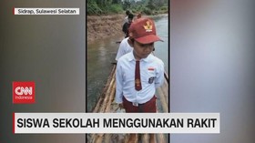VIDEO: Siswa Sekolah Menggunakan Rakit