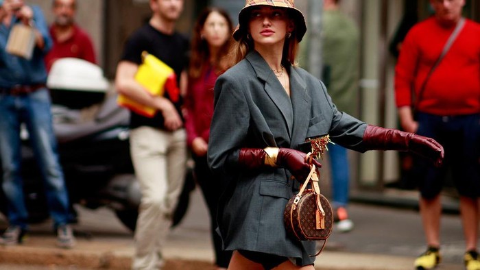 Memiliki Rencana untuk Kencan di Malam Hari? Berikut Ide Outfit untuk Tetap Stylish dan Hangat