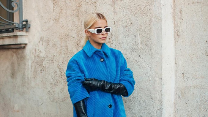 Inspirasi Tampil Stylish dengan Sarung Tangan Panjang untuk Busana Sehari-hari