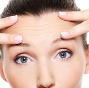 Supaya Terasa Manfaatnya, Ini Tips Memilih Skincare Anti-aging untuk Mengurangi Kerutan dan Flek Hitam