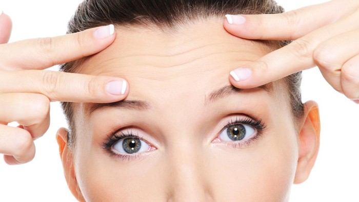 Supaya Terasa Manfaatnya, Ini Tips Memilih Skincare Anti-aging untuk Mengurangi Kerutan dan Flek Hitam Supaya Terasa Manfaatnya, Ini Tips Memilih Skincare Anti-aging untuk Mengurangi Kerutan dan Flek Hitam