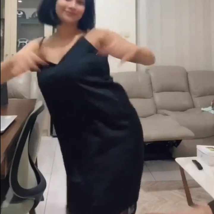 <p>Postingan Vanessa ini lantas menuai banyak komentar dari netizen. (Foto: Instagram @vanessaangleofficial)</p>