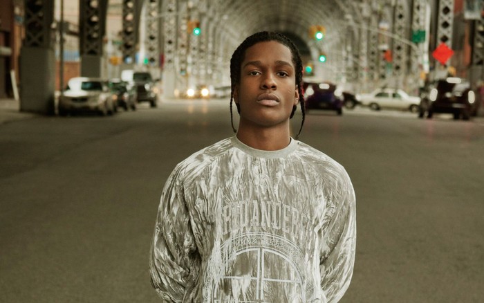 Untuk bisa berada di puncak karier seperti sekarang, A$AP Rocky belajar musik rap sejak usianya 8 tahun. Nama pria kelahiran 3 Oktober 1988 ini mulai melambung sejak duet dengan Rihanna. Oiya, selain A$AP Rocky, ada Gwen Stefani yang ulang tahun di waktu yang sama. (Foto: wallpaperacess.com)