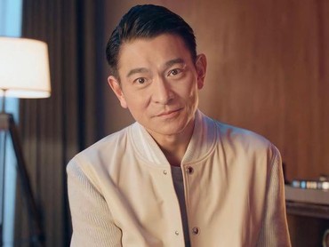 img-title Satu-satunya Aktris yang Bisa Bikin Andy Lau Baper di Lokasi Syuting