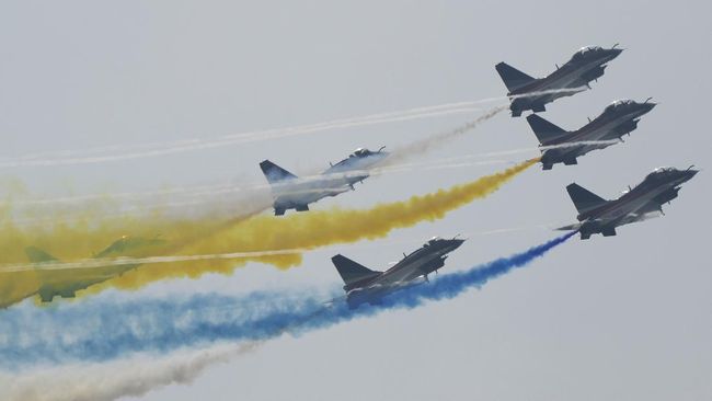 27 Pesawat Tempur China Masuk Zona Pertahanan Udara, Taiwan Menantang Taiwan mengeluarkan nada menantang ketika China bersiap latihan militer sebagai pembalasan atas kunjungan Ketua DPR AS Nancy Pelosi.