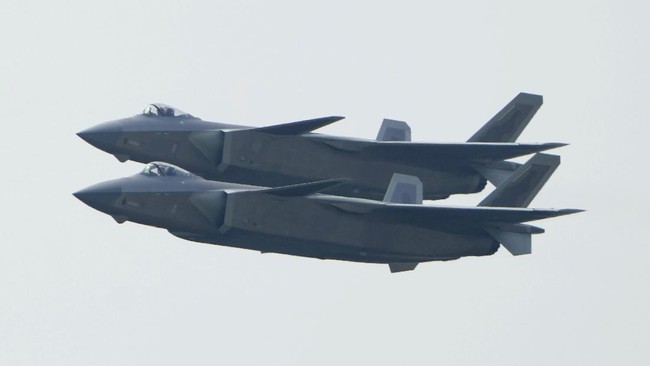 Sebanyak 20 jet tempur China kembali memasuki kawasan udara Taiwan menyusul 38 pesawat serupa yang juga masuki Taiwan kemarin.
