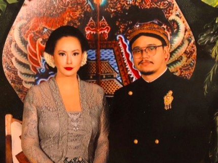 Dear Netizen Julid, Ada Pesan Nih dari Derby Romero & Istri Soal Ucapan Nyinyir