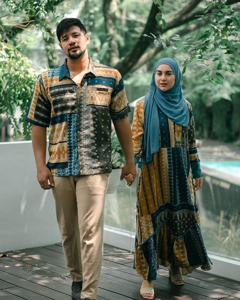 Deretan Pasangan Artis yang Pernah Nikah Siri Sebelum Nikah Negara Beberapa pasangan artis memilih nikah siri sebelum nikah secara resmi negara. Yuk kita intip siapa saja!