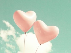 Ladies, Ini Sinyal Kalau Seorang Pria Sedang Jatuh Cinta Kepadamu